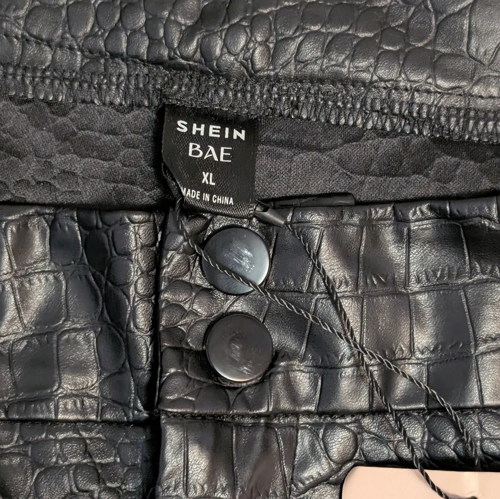 Black Faux Leather‎ Women Shorts